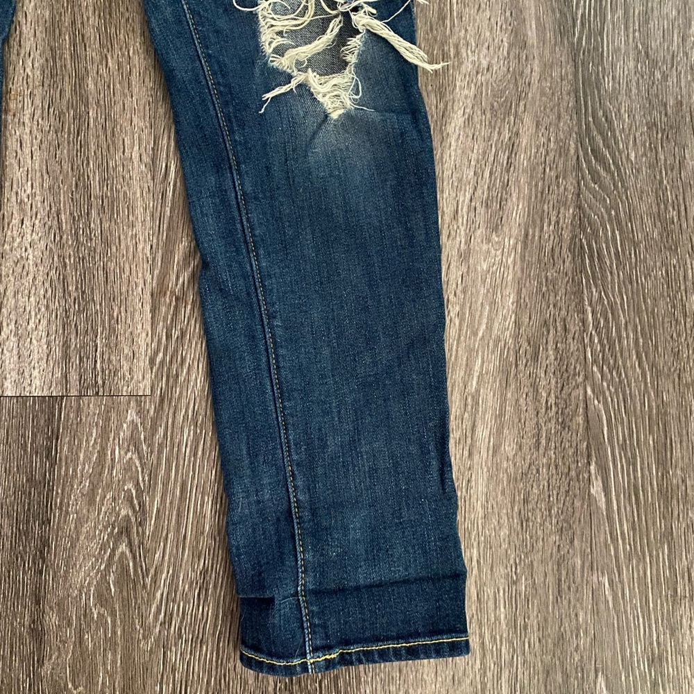 7 For All Mankind Relaxed Skinny Medium Wash Mid Rise Ripped Jeans Size 25” - Picture 5 of 12